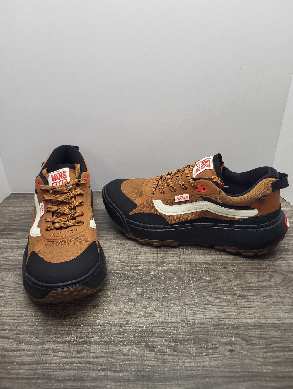 Vans MTE Crosspath Dark Orange Sneakers Mens 7.5 Women's 9 NEW
